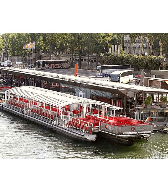 Bateaux Parisiens River Cruise