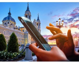 Tour of Madrid with audio guide and interactive digital map