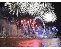 New Year's Eve dinner and Thames River cruise with fireworks aboard Aurora Clipper
