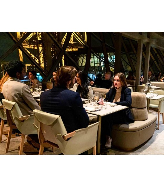 Pranzo alla Torre Eiffel restaurant "Madame Brasserie"
